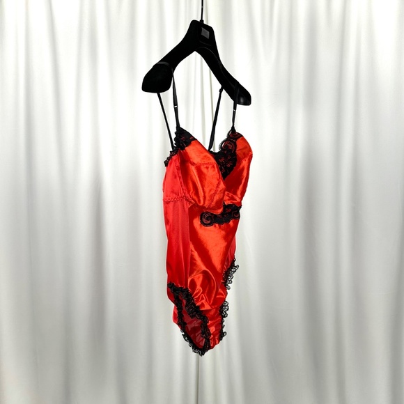 Vintage Elizabeth Gordon Red Nylon Lace Teddy Made in Canada - Picture 11 of 16